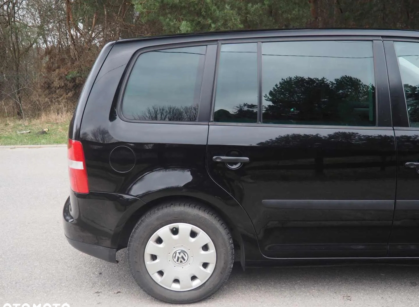 Volkswagen Touran cena 11900 przebieg: 228240, rok produkcji 2003 z Rzepin małe 704
